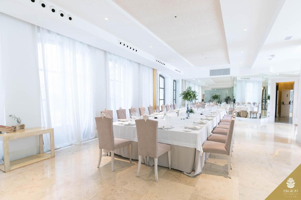 Hotel Palacio De Ubeda 5 G.L Εξωτερικό φωτογραφία The ballroom