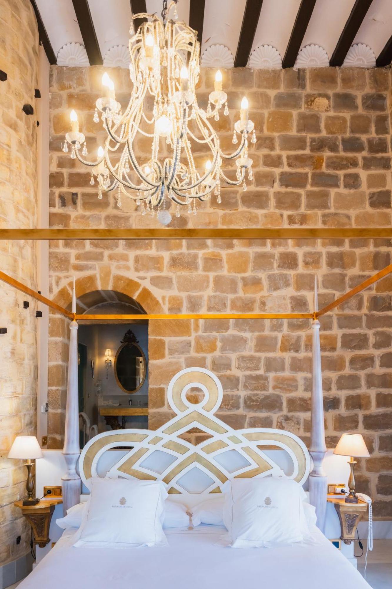 Hotel Palacio De Ubeda 5 G.L Εξωτερικό φωτογραφία The bimah