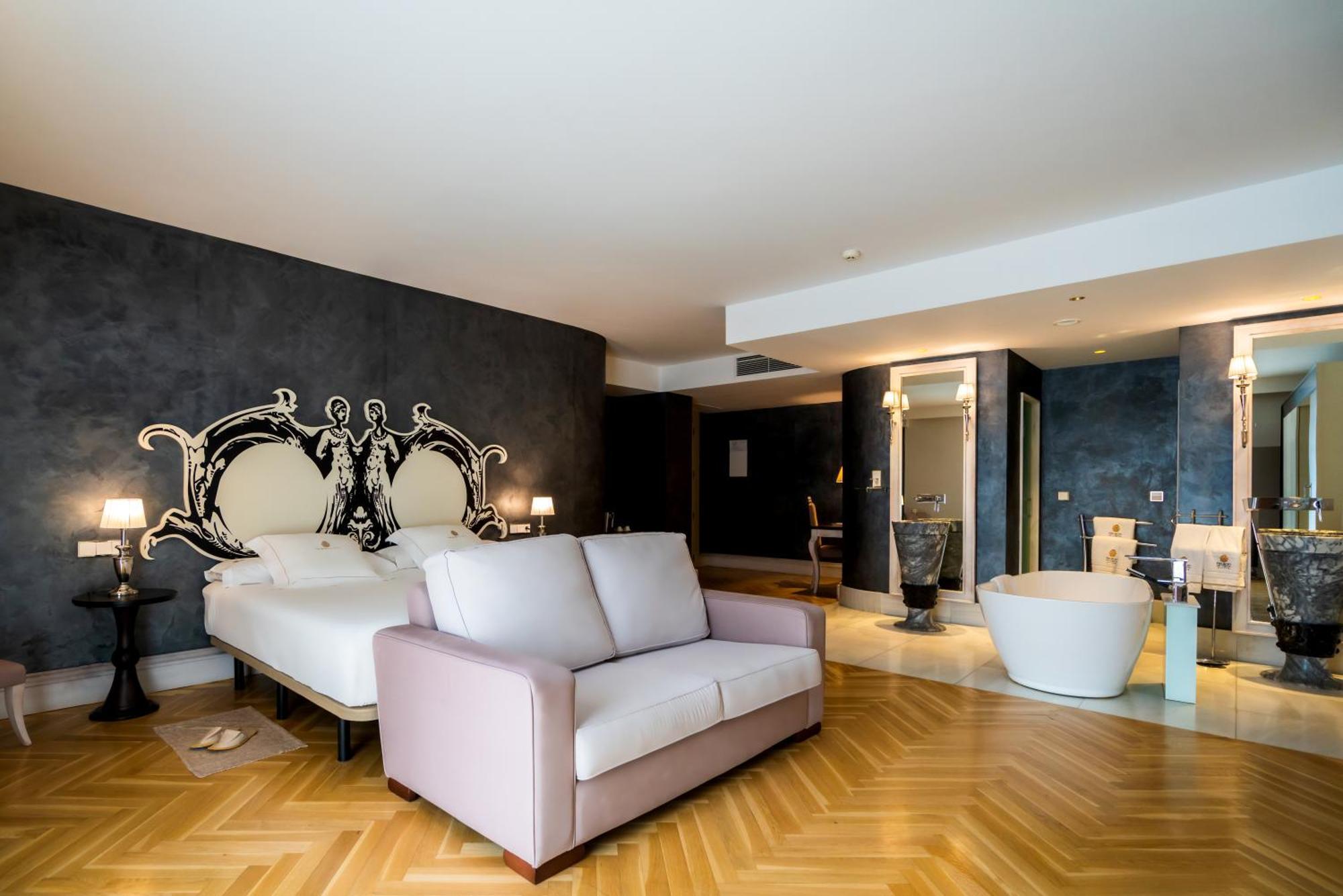 Hotel Palacio De Ubeda 5 G.L Εξωτερικό φωτογραφία Suite