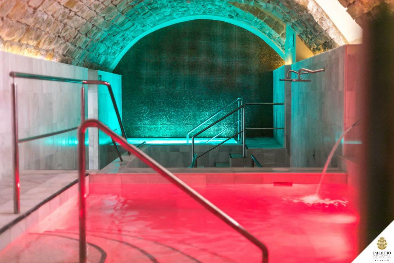 Hotel Palacio De Ubeda 5 G.L Εξωτερικό φωτογραφία The Roman well